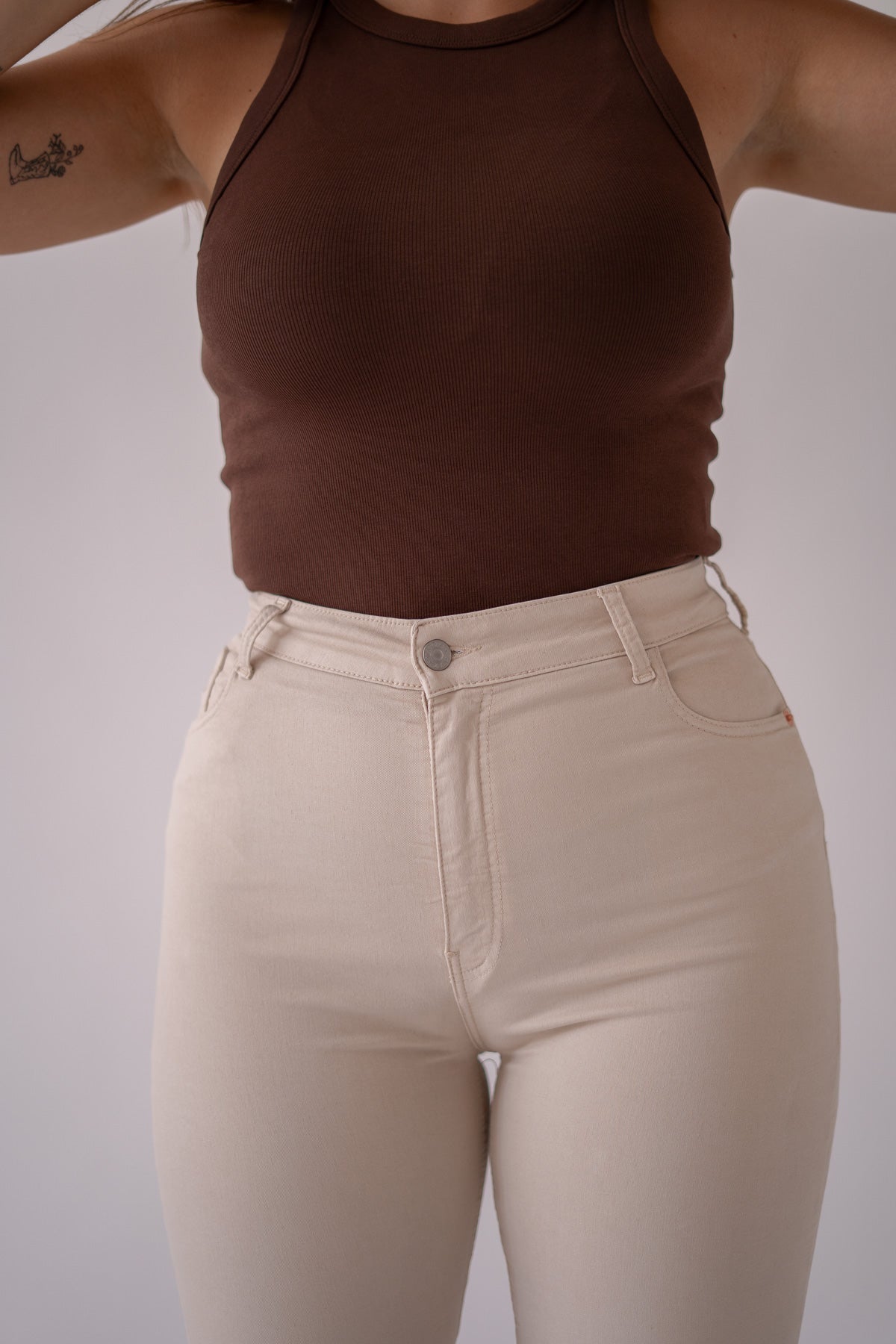Strakke broek – beige