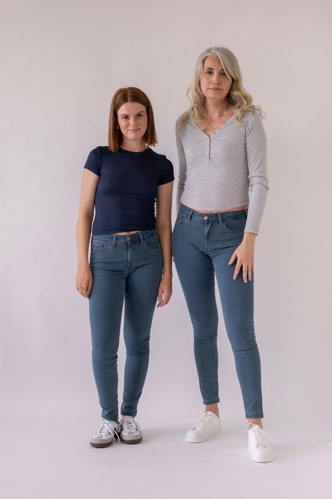 Strakke broek – lichtblauw